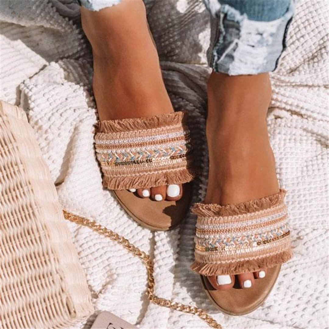 Flat tassel slippers