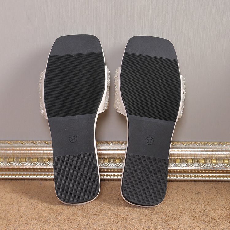 Fashion Personality Pearl Flat Slippers Women